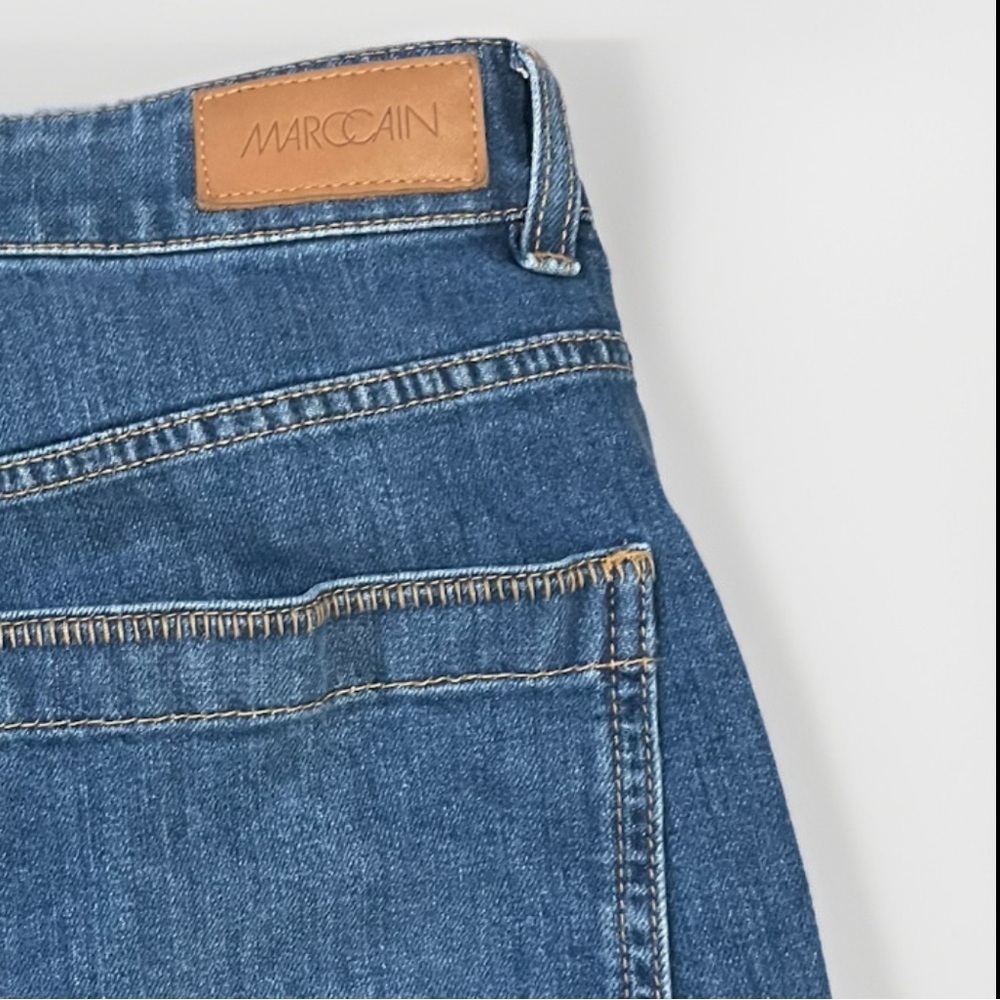 Marc Cain Relaxed Flare Denim Jean High Rise Medium Blue N5 (42EU/10US) - Picture 3 of 6